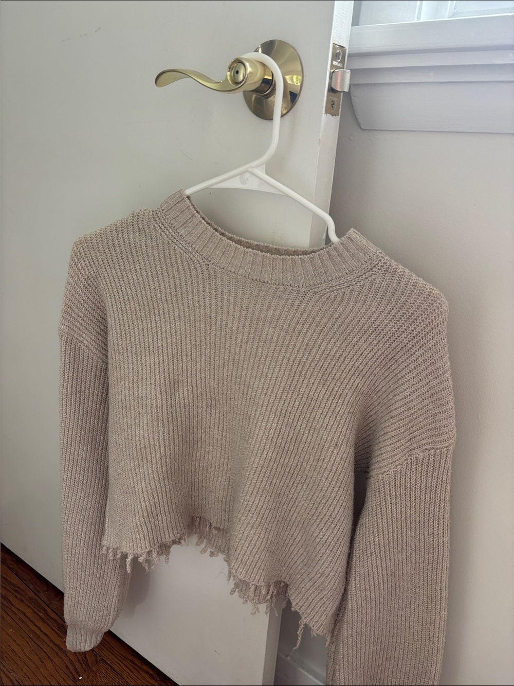 Steve Madden Beige Cropped Crewneck Sweater
